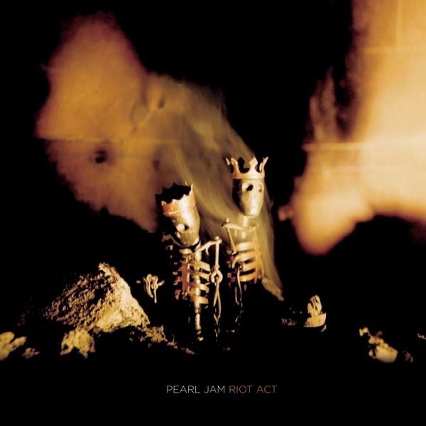 Обложка Pearl Jam — Riot Act