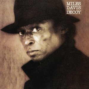 Обложка Miles Davis — Decoy