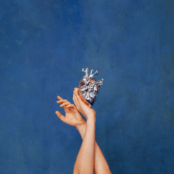 Обложка AURORA — What Happened To the Heart?