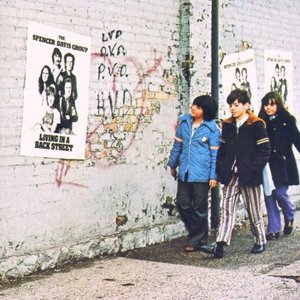 Обложка The Spencer Davis Group — Living In A Back Street