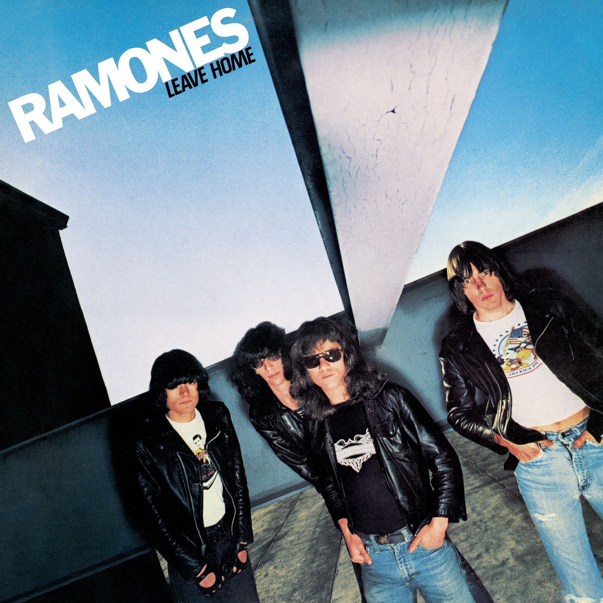 Обложка Ramones — Leave Home