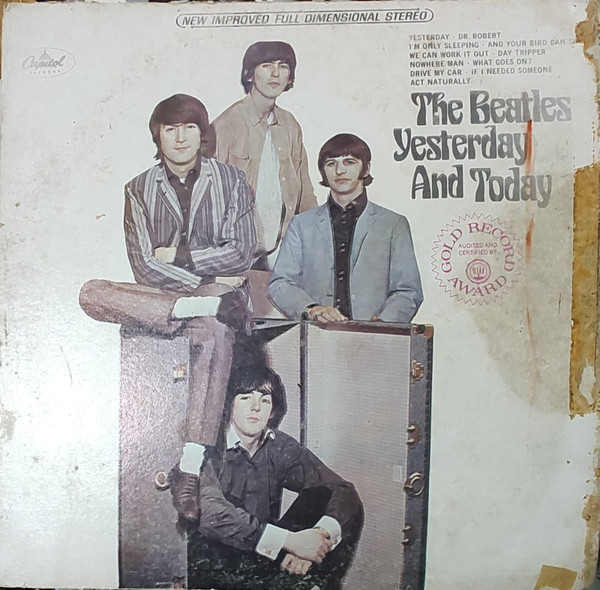 Обложка Beatles — Yesterday And Today