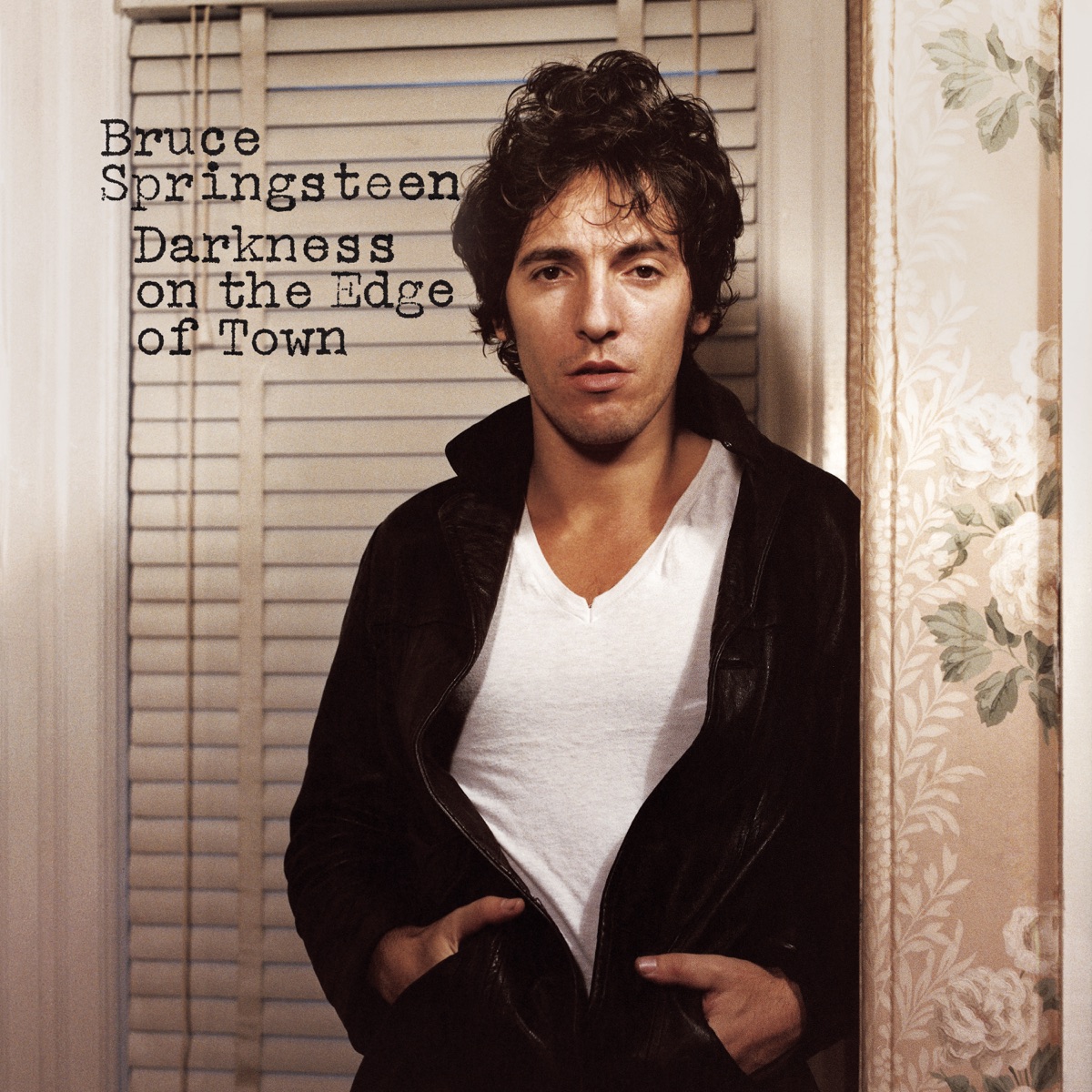Обложка Bruce Springsteen — Darkness On The Edge Of Town
